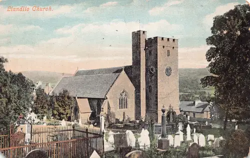 B116 Wales Llandilo Kirche Vintage Postkarte