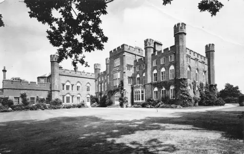England St Catharine's Cumberland Lodge Windsor Great Park Vintage Postkarte