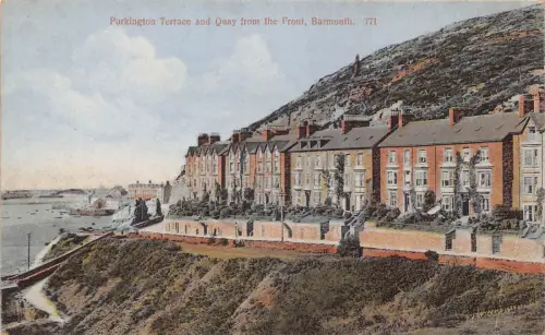 B247 Wales Porkington Terrasse und Kai von Front Barmouth Vintage Postkarte