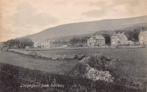 L236 Wales Llwyngwril aus Eisenbahnhäusern Vintage Postkarte
