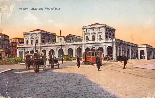 L073 Italien Neapel Stazione Ferroviaria Kutsche Bahnhof Straßenbahn Postkarte