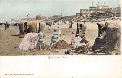 A637 Niederlande Zandvoort Strandkinder spielen im Sand Vintage Postkarte