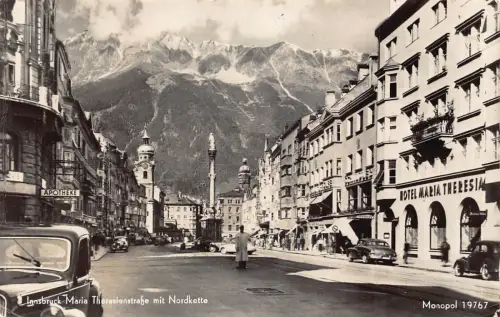 B015 Österreich 1951 Innsbruck Hotel Maria Theresia Autos Apotheke RPPC Postkarte