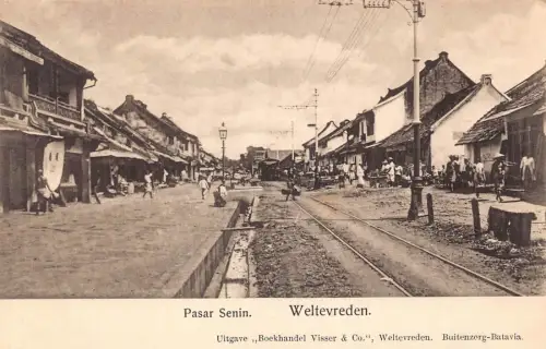 L281 Indonesien Niederländisch-Ostindien Pasar Senin Straßenhäuser Weltevreden Postkarte