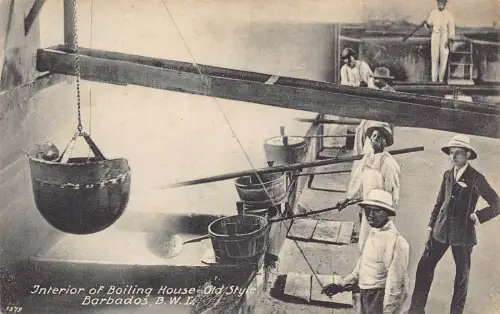 L542 BWI Barbados Interieur of Boiling House Old Style Vintage Postkarte