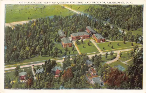 A971 US Flugzeug Ansicht Queens College Charlotte North Carolina Vintage Postkarte