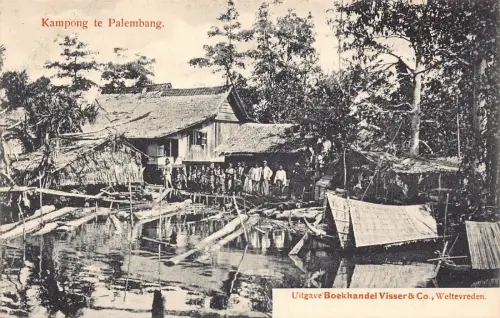 L228 Indonesien Niederländisch Ostindien Dorf in Palembang Vintage Postkarte