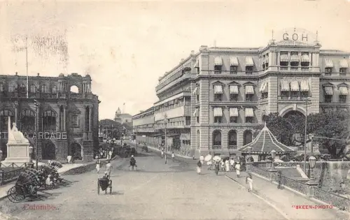 B431 Ceylon Sri Lanka Colombo Street Goh Arcade Rikschas Postkarte