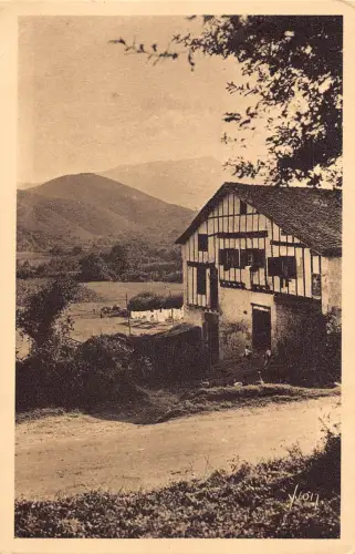 A656 Frankreich Le Pays baskischer Bauernhof von Saint Jean de Luz Vintage Postkarte