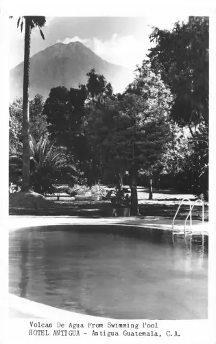 Guatemala Antigua Hotel Antigua Vulkan De Agua vom Schwimmbad RPPC Postkarte