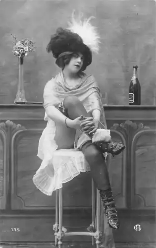 L479 Glamour Akt Risque Schönheit Echtfoto Blanko Rückseite Vintage Postkarte