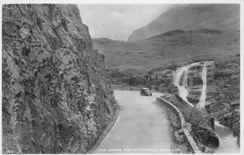 Schottland The Gorge and Waterfall Glen Coe Auto RPPC Vintage Postkarte