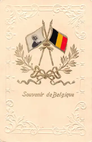A902 Belgien Souvenir de Belgique Flaggen König Leopold II Prägepostkarte