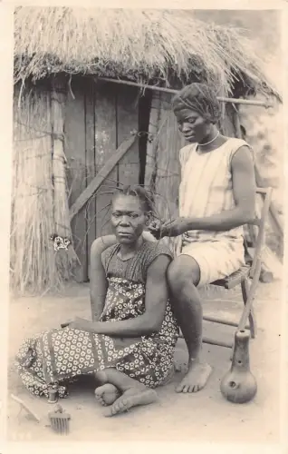 A902 Kongo Ureinwohner Frau Flechten Haare Ethnische Kultur RPPC Postkarte