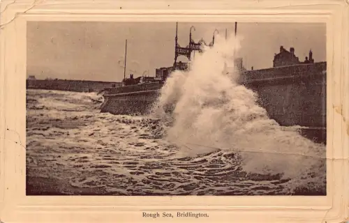 B065 England 1912 Rough Sea Bridlington Vintage Postkarte