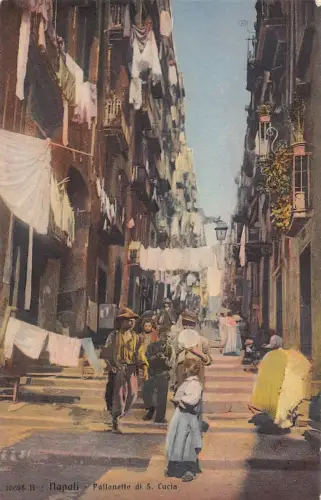 L279 Italien Napoli Pallonetto di S Lucia Kinder Wäsche auf Drähten Postkarte
