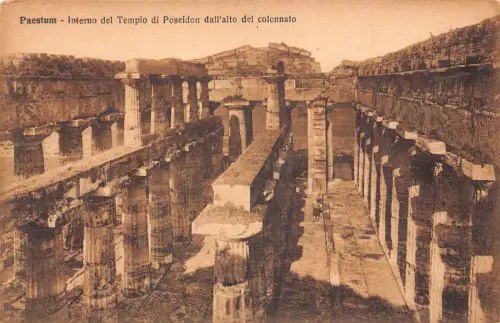 A807 Italien Paestum Interno del Tempio di Poseidon Tempel Vintage Postkarte