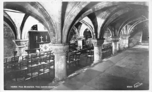England York The Minster Crypt Chapel RPPC Vintage Postkarte