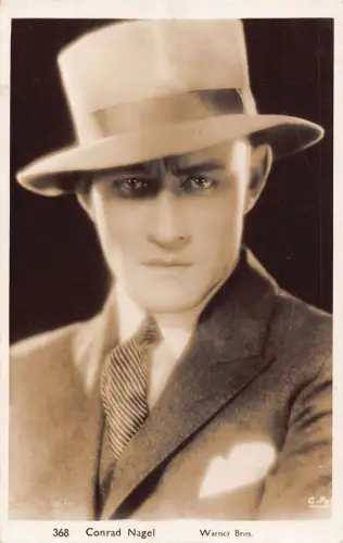 Filmstar Conrad Nagel US-amerikanischer Filmschauspieler Hut Portrait RPPC Postkarte B835