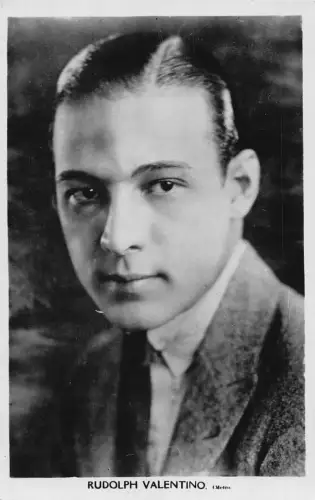 Filmstar italienischer Schauspieler Rudolph Valentino RPPC Vintage Postkarte B834
