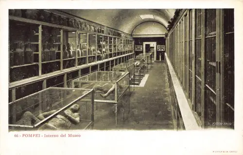 A012 Italien Pompeji Innenraum Museum Vintage Postkarte
