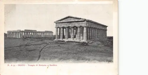 A013 Italien Pesto Paestum Neptun Tempel und Basilika Ruinen Vintage Postkarte