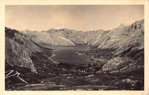 B078 Montenegro Boka Kotorska Bucht von Kotor Vintage Postkarte