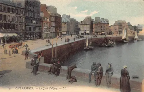 A009 Frankreich Cherbourg Le Quai Caligny Brasserie Cafe de Paris Vintage Postkarte