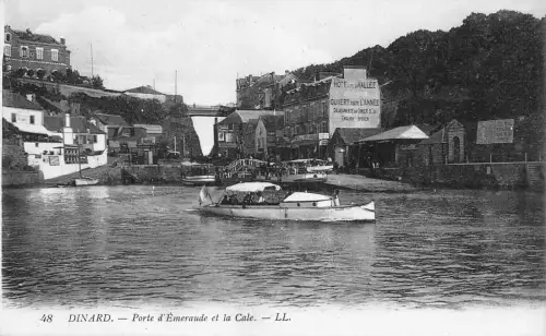 A009 Frankreich Dinard Porte d'Emeraude et la Cale Boot Hotel de la Vallee Postkarte