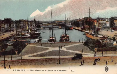 Frankreich Le Havre Place Gambetta et Bassin du Commerce Boote Dampfschiff Postkarte