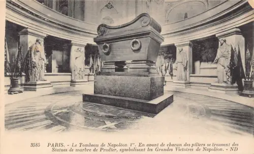 L096 Frankreich Paris Grab Napoleon Bonaparte Statuen Vintage Postkarte