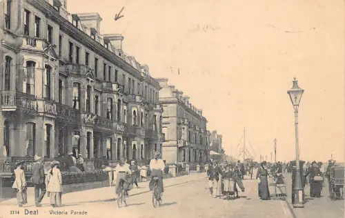 A786 England 1917 Deal Victoria Parade Fahrräder Vintage Postkarte