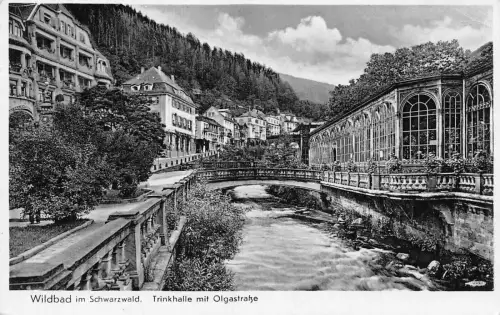 L197 Deutschland 1936 Wildbad im Schwarzwald Trinkhalle mit Olgastasse Postkarte
