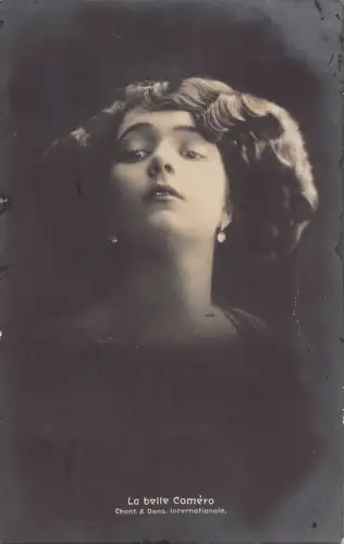 B193 Glamour Beauty 1909 La belle Comero Chant&Dans Internationale Postkarte