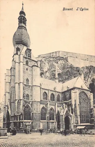 A802 Belgien Dinant Kirche Vintage Postkarte