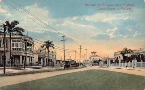 A813 Kuba Havanna Habana Linea Straße bei Vedado Straßenbahn Vintage Postkarte