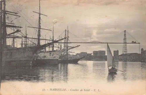 C053 Frankreich Marseille Boote Vintage Postkarte