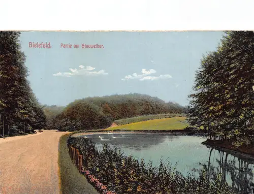 A211 Deutschland Bielefeld Partie am Stauweiher Vintage Postkarte