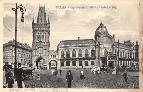 B111 Tschechien 1914 Praha Prag Repraesentacni dum u Prasne Brany Feld Postkarte