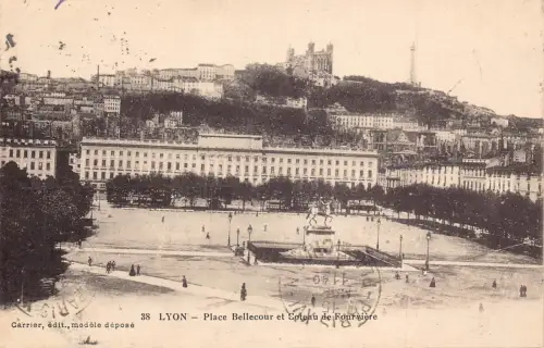 A824 Frankreich Lyon 1908 Place Bellecour et Coteau de Fourviere Vintage Postkarte