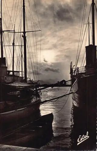 C057 Frankreich Cannes Der Hafen bei Sonnenuntergang Vintage Postkarte