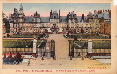 A826 Frankreich Palais de Fontainebleau Grille d'Honneur et Cour des Adieux Postkarte