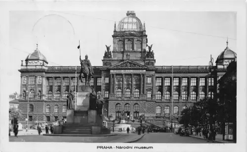 B221 Tschechien Praha Prag 1940 Narodni Museum RPPC Vintage Postkarte