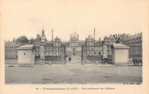 C060 Frankreich Fontainebleau vue exterieure du Chateau Vintage Postkarte