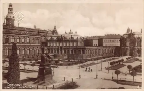 L122 Deutschland Dresden Zwinger Innenansicht RPPC Vintage Postkarte