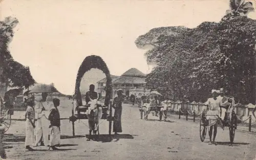 A832 Ceylon Sri Lanka Colpetty Road Shows Colombo Club Rikscha Postkarte