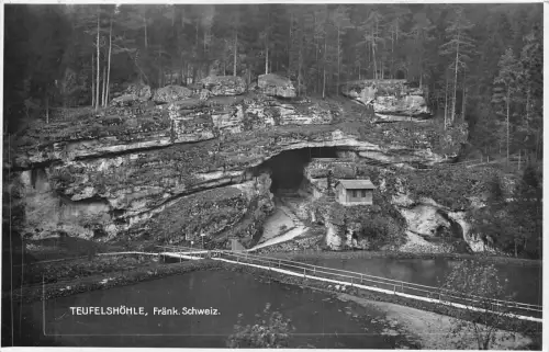 A209 Deutschland Teufelshöhle Felsformation Vintage Postkarte