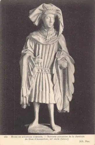 A837 Frankreich Fine Art Musee de Sculpture Comparee Statuette Provenant Postkarte