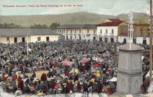 Ecuador Riobamba Plaza Santo Domingo Messe Vintage Postkarte