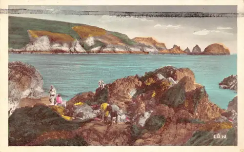 B116 England 1957 Moulin Huet Bay and Pea Stacks Guernsey RPPC Vintage Postkarte